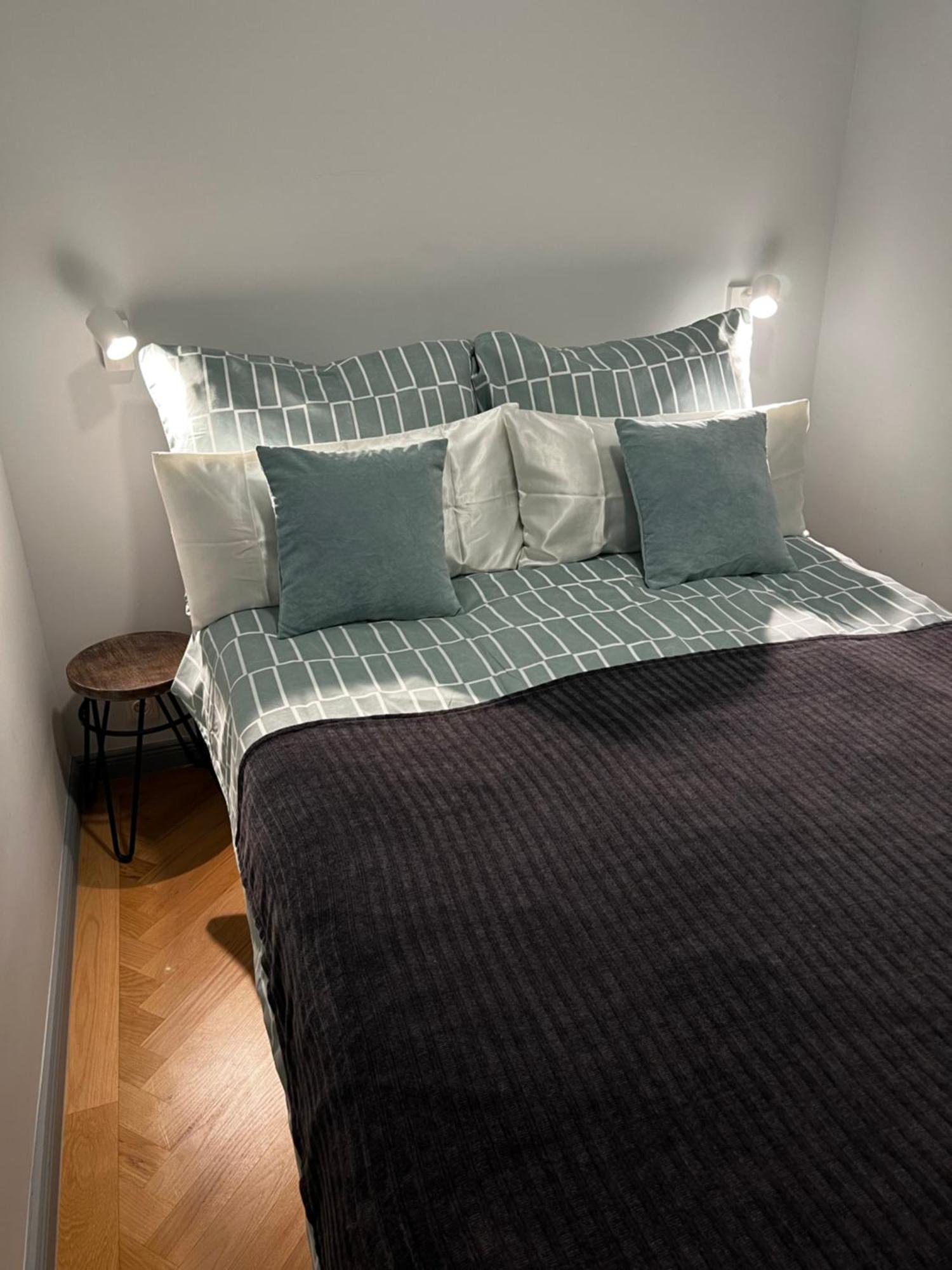 Authentic Viennese Living Apartment Vienna